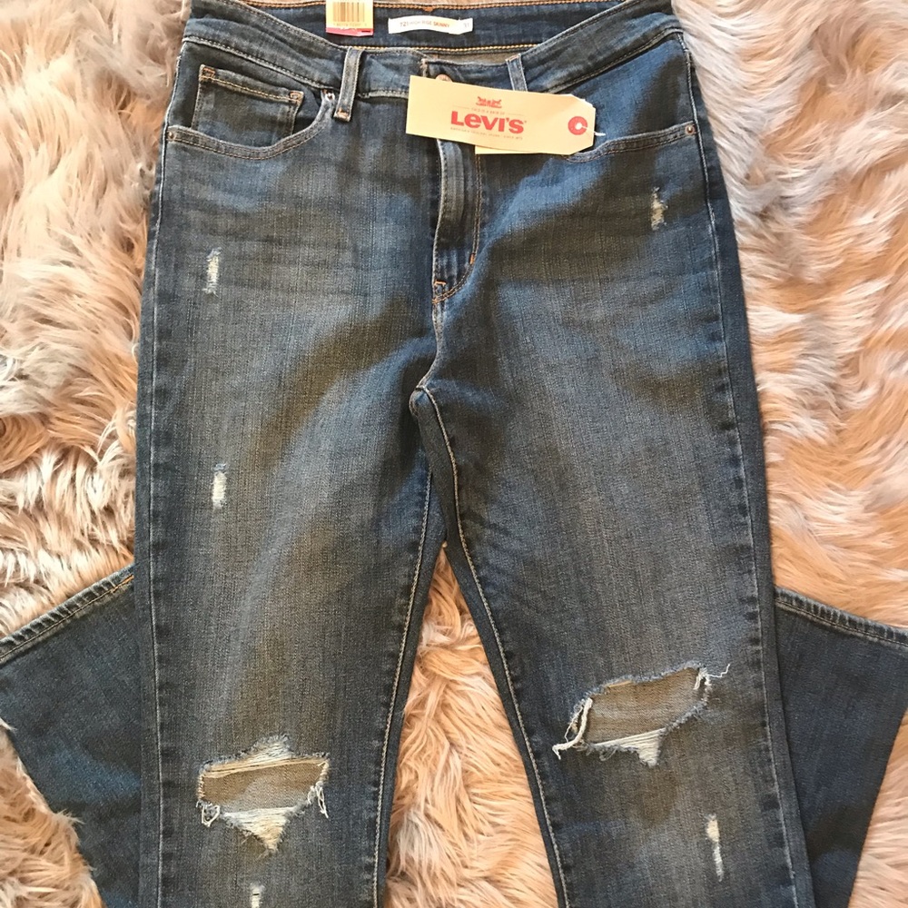 🔥NEW🔥 Women’s LEVI’S SKINNY JEANS